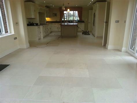 limestone floor | Stone Cleaning and Polishing Tips for Limestone Floors