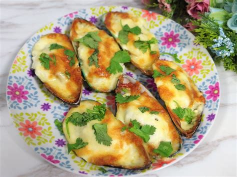 Baked Mussels Recipe So Creamy And Cheesy Spring Tomorrow