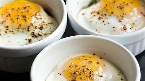 Baked Egg With Prosciutto And Tomato Recipe