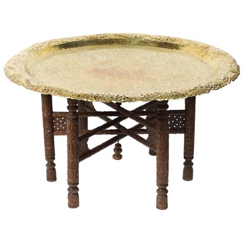 Anglo Indian Engraved Round Polished Brass Tray Coffee Table On Wooden Stand For Sale At 1stdibs