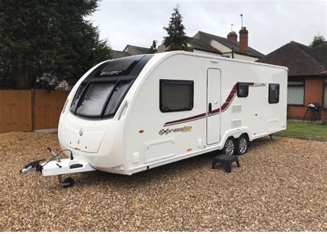 Swift Expression 636 Twin Axle Caravan 6 Berth FIXED BED In