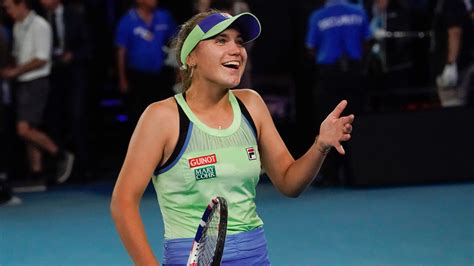 American Sofia Kenin, seeded 14th, wins Australian Open for first major