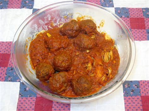 Slow Cooker Meatballs and Sauce - Preserved Home