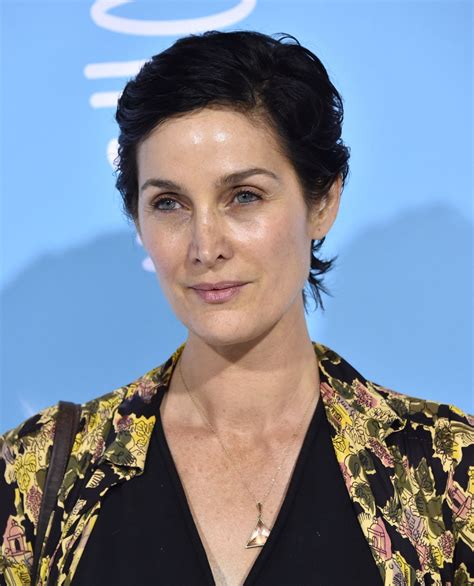 Carrie Anne Moss Hawtcelebs