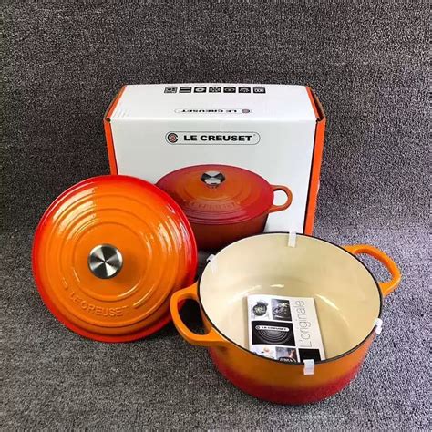 Le Creuset Round French Oven 24cm – YANADECOR.MY