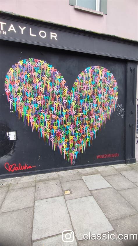 Portobello Rd - London : r/streetart