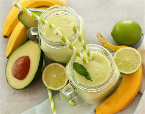 7 Avocado Smoothie Recipes: Go Green With Tasty Treats