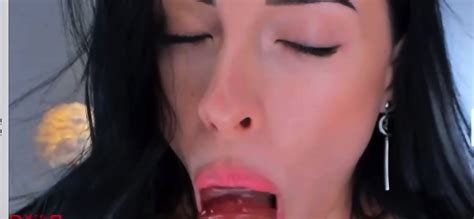 Uwunikaa Webcam Dildo Blowjob