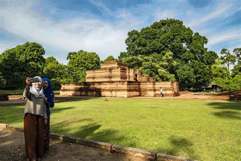 Foto Fakta Candi Muaro Jambi Bentuknya Unik Dan Terbuat Dari Bata