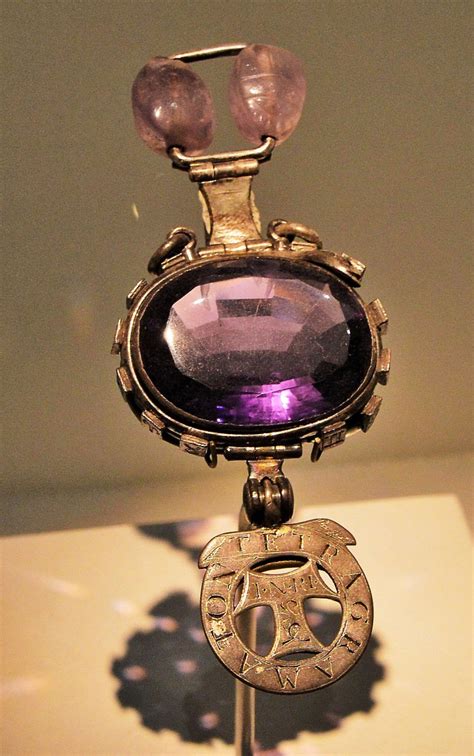 8 Of The Most Famous Cursed Gems From Around The World Because All That