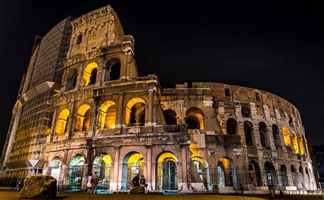 Roman Colosseum At Night Wallpaper