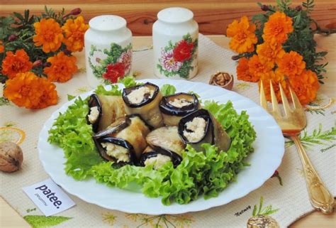 Рулетики из баклажанов с сыром и орехами - рецепт с фотографиями ...