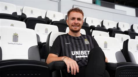 Adrien Trebel est Zèbre RCSC Sporting de Charleroi