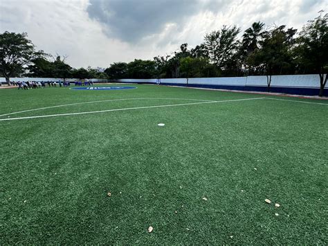 Rutilio Escand N Inaugura Cancha De Futbol En El Cobach De Tuxtla