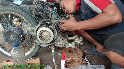 Beat Karbu Pakai Piston Vario 125 Youtube