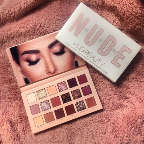 HUDA BEAUTY The New Nude Eyeshadow Palette Lazada Co Th