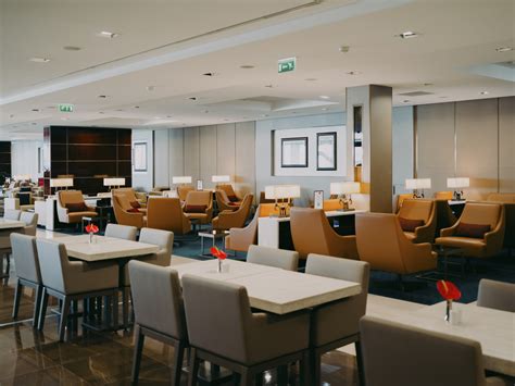 Emirates unveils its newly designed, premium lounge in Paris Charles de ...