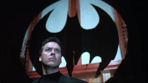 Michael Keaton Est Heureux De Reprendre Le Costume De Batman Mais Ne