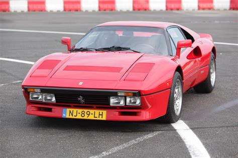 Ferrari 288 GTO Ultimate Guide