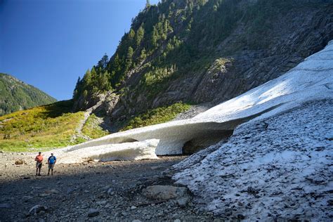 WanderingAway.com : Hiking Big Four Ice Caves