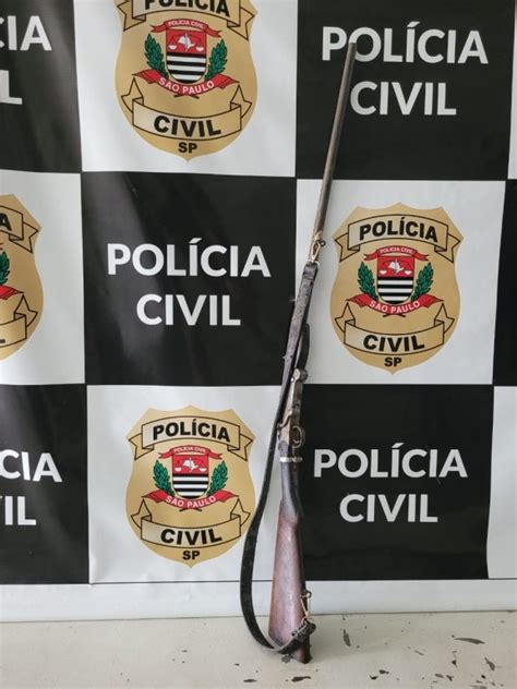 Pol Cia Civil Apreende Arma De Fogo Na Casa De Suspeito Em Barra Do Turvo