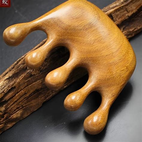 Woodiland Wooden Scalp Massager Yesstyle