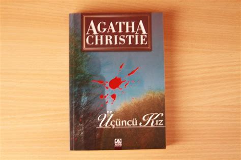 Agatha Christie S Book In Turkish Nc K Z Third Girl