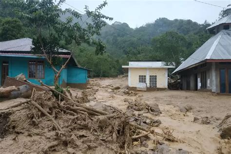 Banjir Bandang Terjang Tanah Datar Pemerintah Tetapkan Masa Tanggap