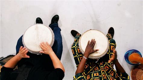 Play The Djembe Kuku Rhythms Combined African Drums Youtube