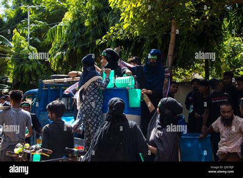 Bangladesh Th Aug Bangladeshi Shia Muslims March And Carry