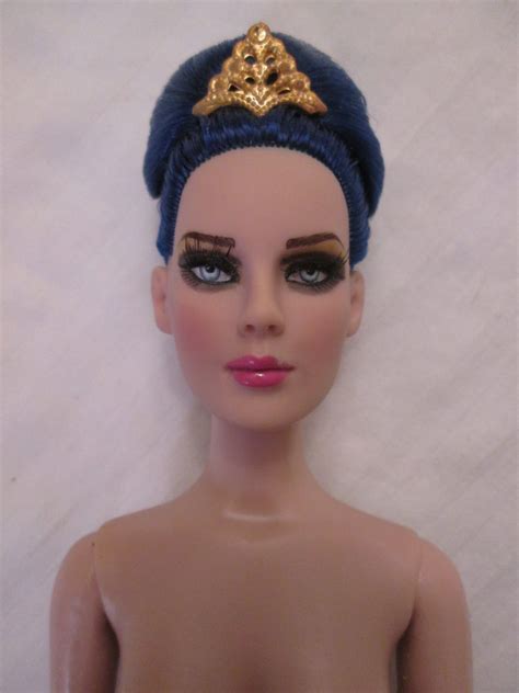 Intriguing Precarious Nude Tonner Doll Ltd Suzette Antoinette Body