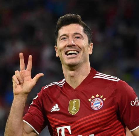 Lewandowski erhält Goldenen Schuh Bester Torjäger Europas WELT