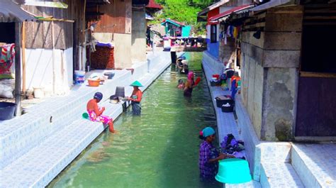 10 Photos Showing The Crystal Clear Air Asinahu River In Maluku