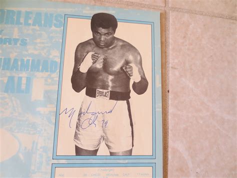 Lot Detail - Autographed Leon Spinks 1978 Spinks vs. Ali Battle of New Orleans boxing program