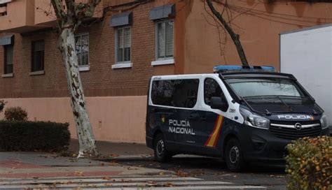 La Polic A Acude A Una Reyerta En El Barrio De Buenos Aires Y Acaba Con