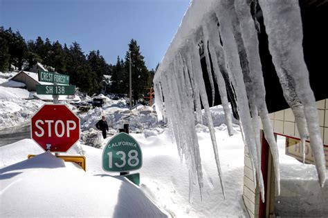 Californians still digging out from severe snowfall – Metro US