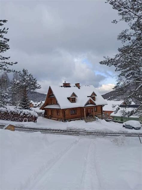 Bieszczady pokrył biały puch FOTO