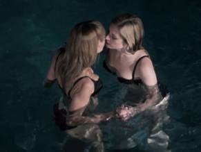 AMANDA RAU Nude AZNude