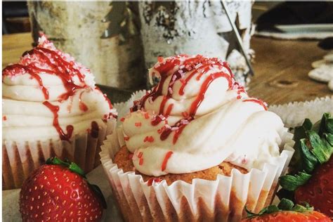 Receta De Muffins De Frutilla Y Chocolate Blanco LA NACION