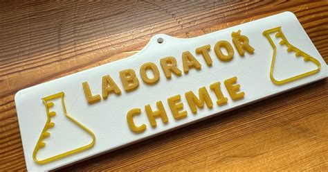 Laboratoř chemie závěsná cedulka by Zuzka Download free STL model