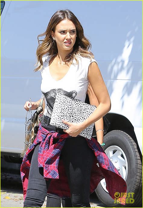 Jessica Alba Uses Fashion to Bring Back the 90s!: Photo 3188272 ...