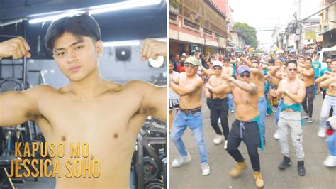 Grupo Ng Mga Kalalakihan Naka Top Less Sa Lakbayaw Festival Sa Tondo