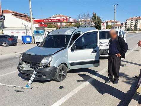 Konyada Zincirleme Trafik Kazas Ara Ta Maddi Hasar Olu Tu