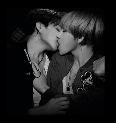 Pin By Sheidasba On Couple Fanart In 2020 Taekook Bts Kiss Taehyung