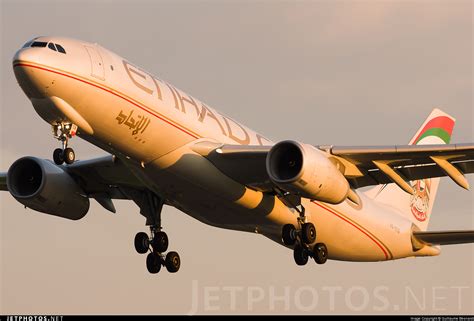 A Dcb Airbus A F Etihad Cargo Guillaume Besnard Jetphotos