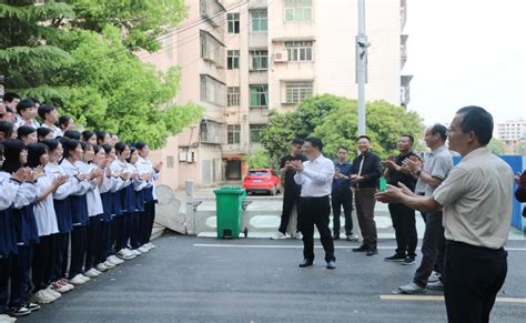 校友返校一波又一波，校友活动多元又多彩 耒阳一中组织校友返校活动 校友回湘 衡阳市教育局