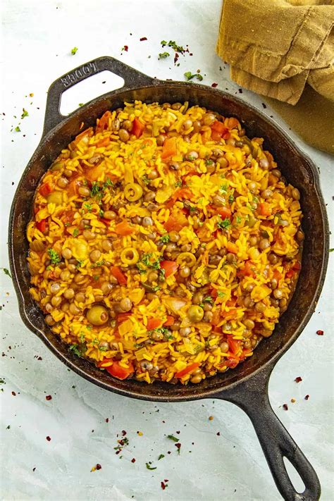 Arroz Con Gandules Puerto Rican Rice With Pigeon Peas Chili Pepper