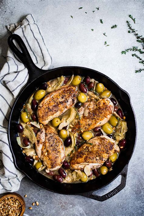 Garlic White Wine Skillet Chicken With Olives Artichokes Snixy