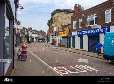 Empty Shopping Centre Hi Res Stock Photography And Images Alamy