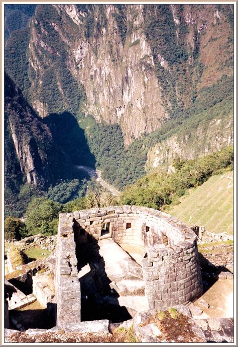 PERU 09 Machu Picchu Templo del Sol El Torreón vista d Flickr